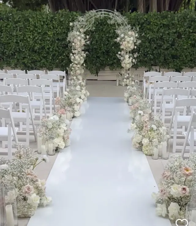 Aisle décor, Classic package, photo 1