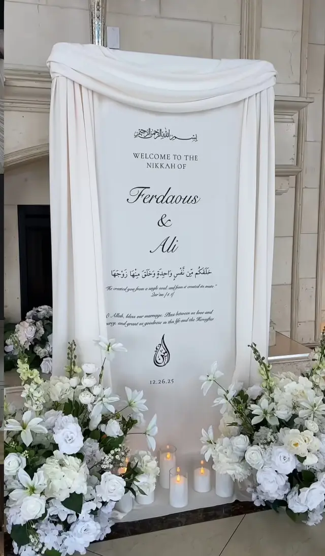Welcome sign and entrance, Grand package, photo 2